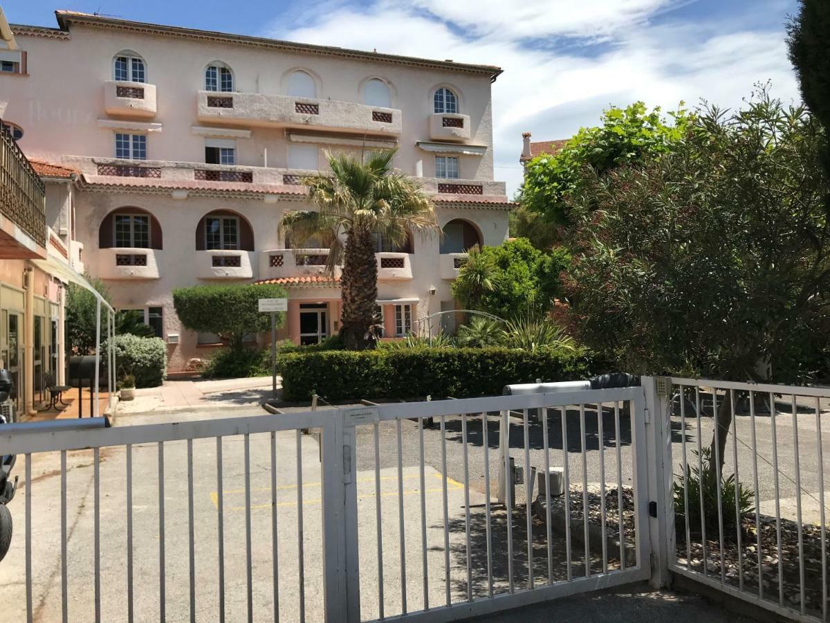 Apartment Beau T2 En Centre Avec Parking Prive *